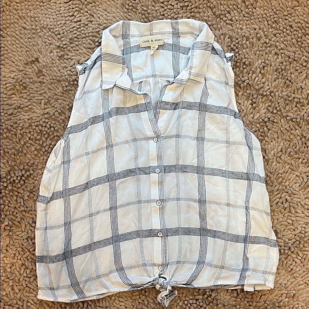 Cloth & Stone White and Blue sleeveless window pane Button Down tie front Shirt